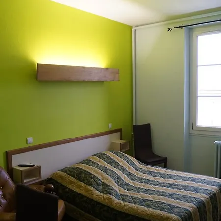 La Petite France Hotel Le Chateau-d'Almeneches