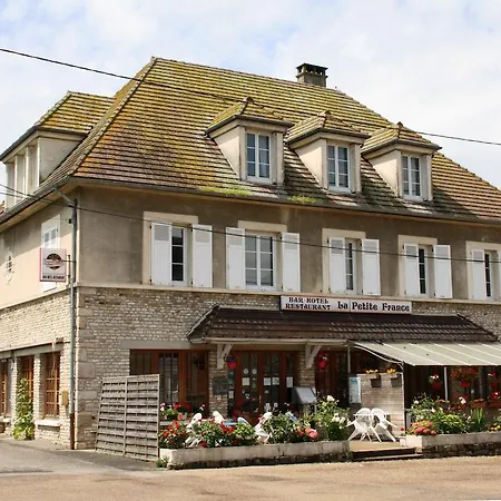 La Petite France 2* Le Château-dʼAlmenêches